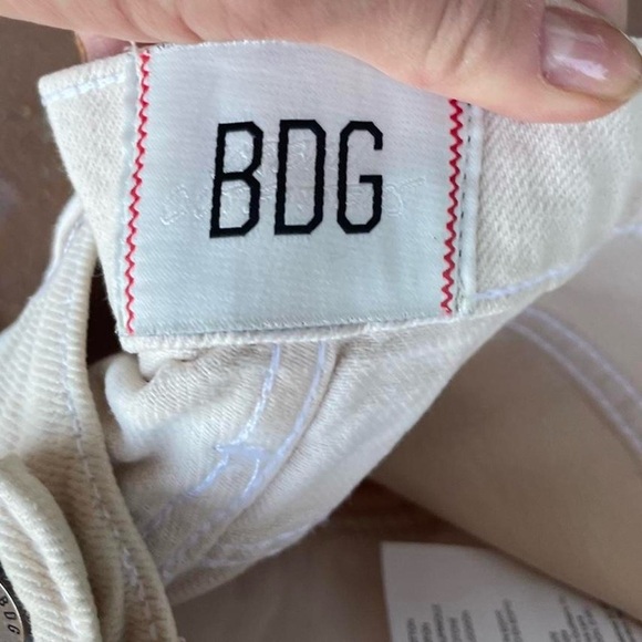BDG cream high-waisted wide-leg jeans size 27 - Picture 5 of 7